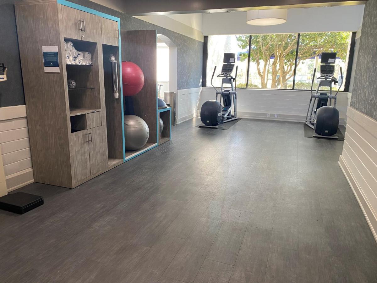 Crowne Plaza Jacksonville Airport By Ihg Экстерьер фото