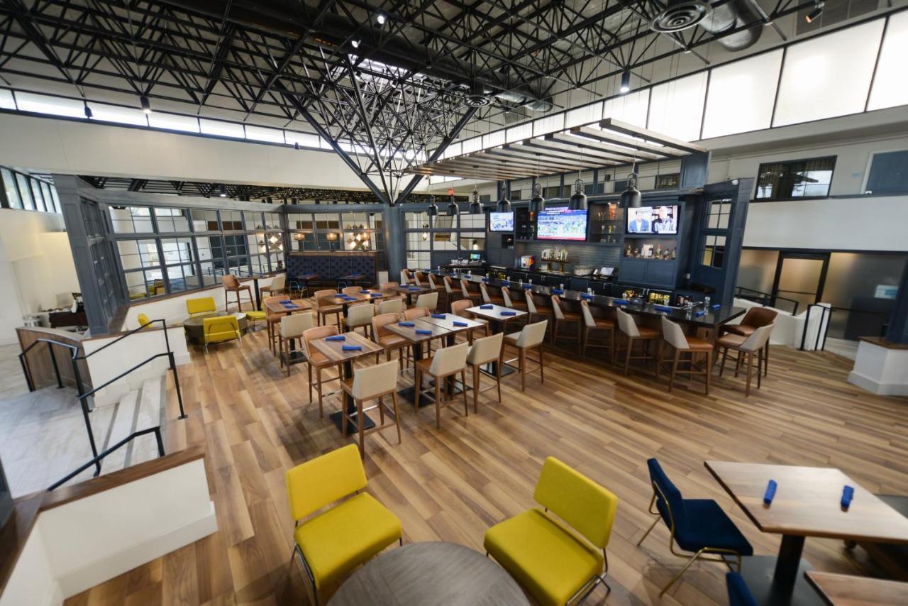 Crowne Plaza Jacksonville Airport By Ihg Экстерьер фото