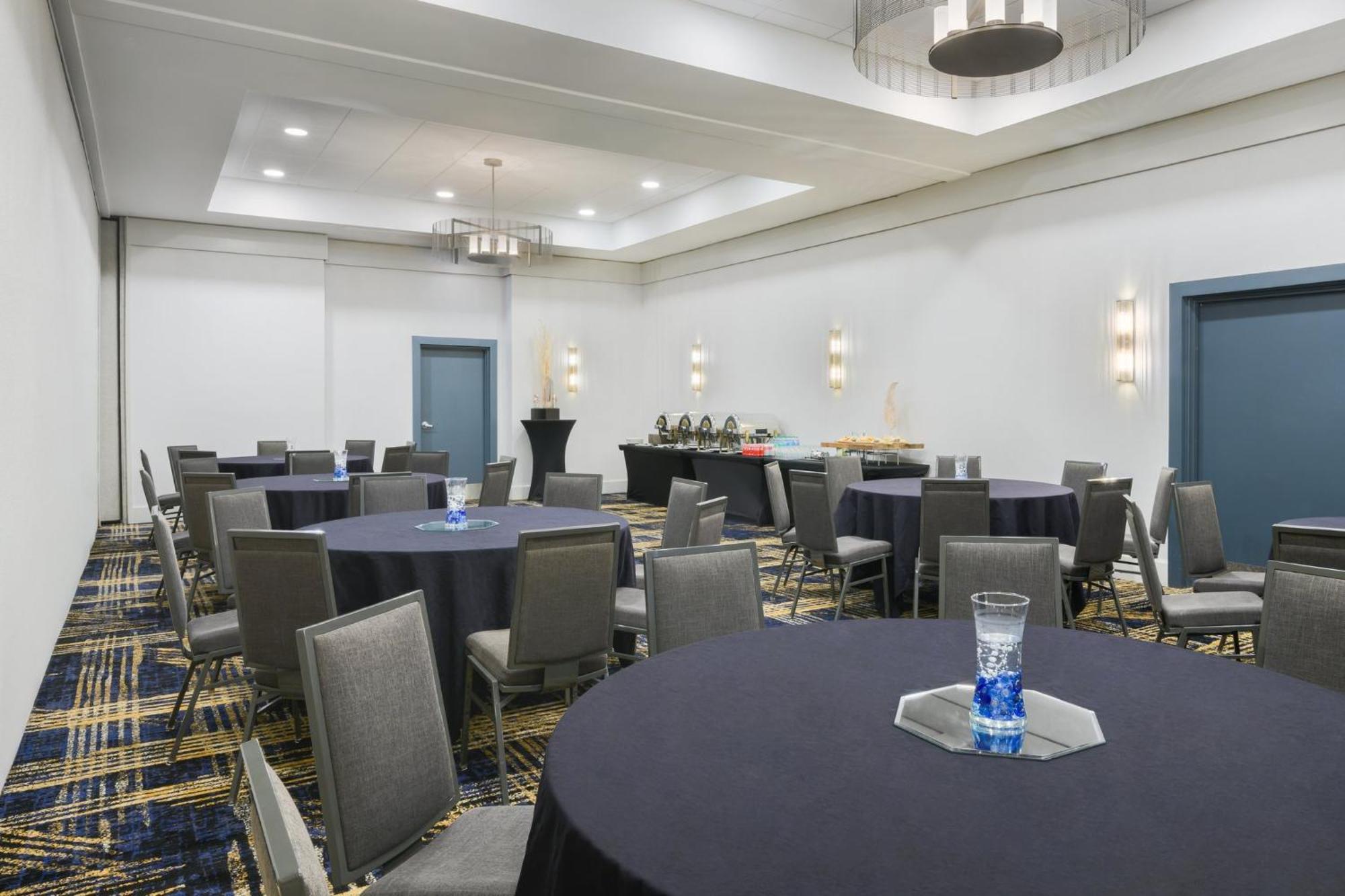 Crowne Plaza Jacksonville Airport By Ihg Экстерьер фото